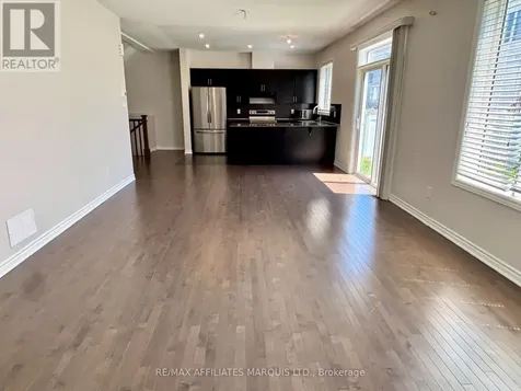 526 Sturnidae Street Ottawa ON K6J 6W9
