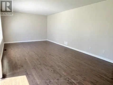 526 Sturnidae Street Ottawa ON K6J 6W9