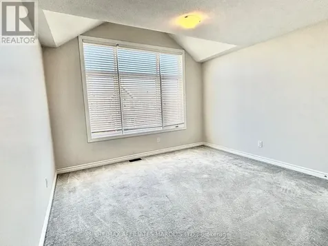 526 Sturnidae Street Ottawa ON K6J 6W9
