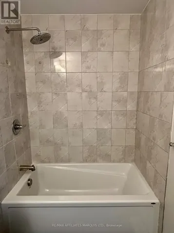 526 Sturnidae Street Ottawa ON K6J 6W9
