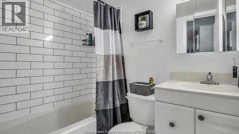 150 Park Street Windsor ON N9A 7A2