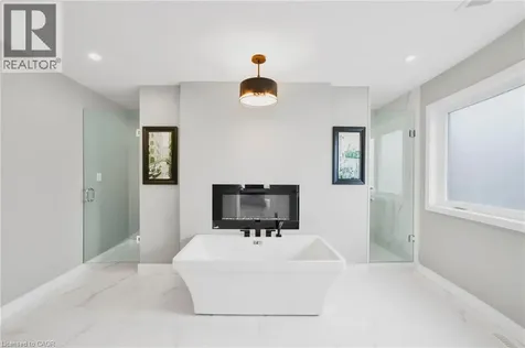 116 Bedrock Drive Hamilton ON L8J 0K6