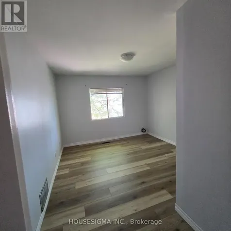 110 Overlea Drive Kitchener ON N2M 1T1