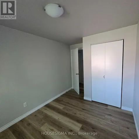 110 Overlea Drive Kitchener ON N2M 1T1
