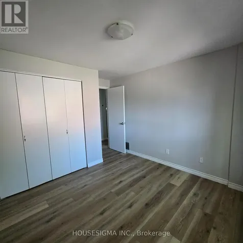 110 Overlea Drive Kitchener ON N2M 1T1