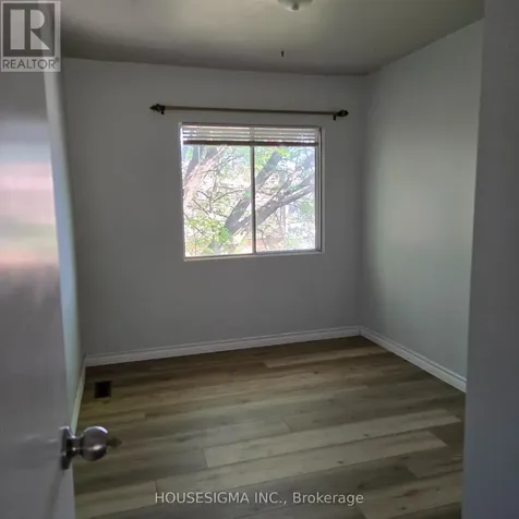 110 Overlea Drive Kitchener ON N2M 1T1