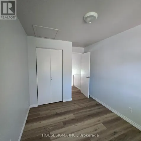 110 Overlea Drive Kitchener ON N2M 1T1