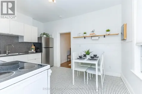 2378 St Clair Avenue West Toronto (junction Area) ON M6N 1K8