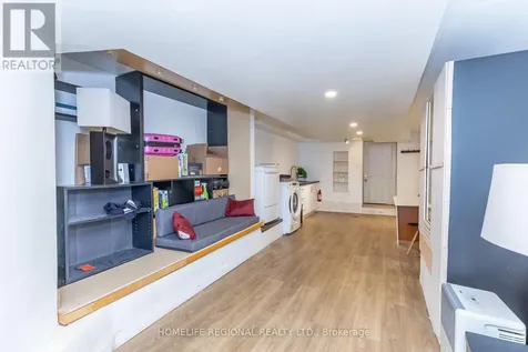 2378 St Clair Avenue West Toronto (junction Area) ON M6N 1K8