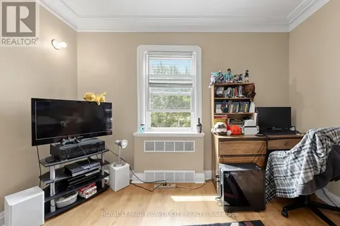 287 Courtland Avenue East Kitchener ON N2G 2V8