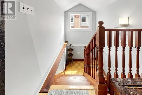 287 Courtland Avenue East Kitchener ON N2G 2V8