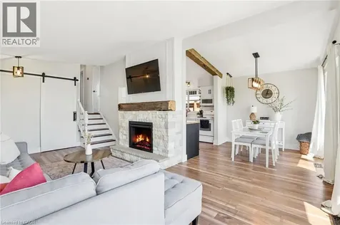 9 Reno Avenue Hamilton ON L8T 2S5