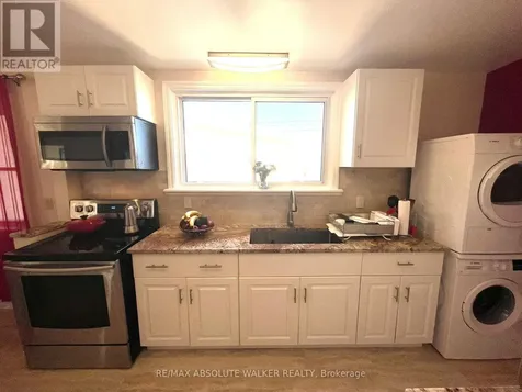 131 Dagmar Avenue Ottawa ON K1L 5T3
