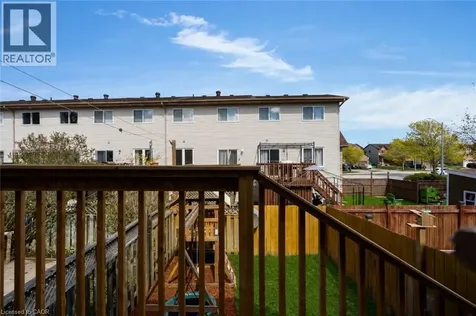 4 Parkside Crescent Angus ON L0M 1B3