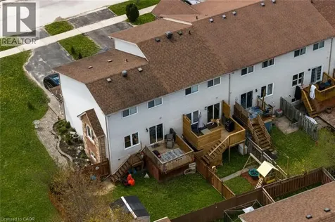 4 Parkside Crescent Angus ON L0M 1B3