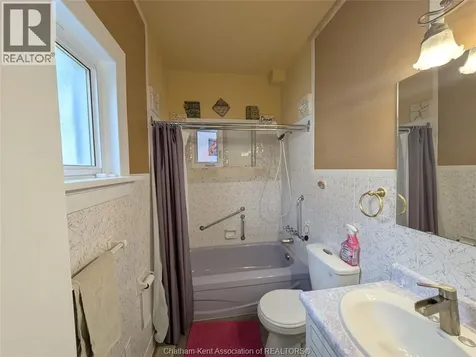 55 Grant Street Chatham ON N7L 1V1