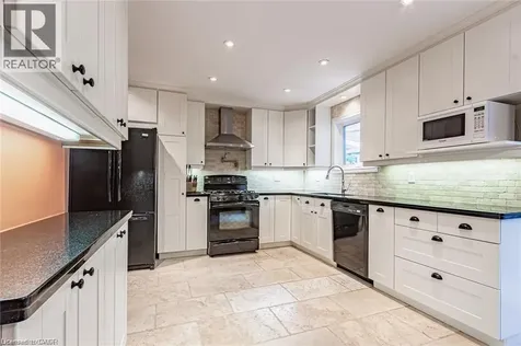 59 Grindstone Way Waterdown ON L9H 7B5
