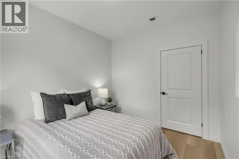 212 Chatham Street Brantford ON N3S 4G8