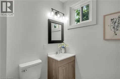 212 Chatham Street Brantford ON N3S 4G8