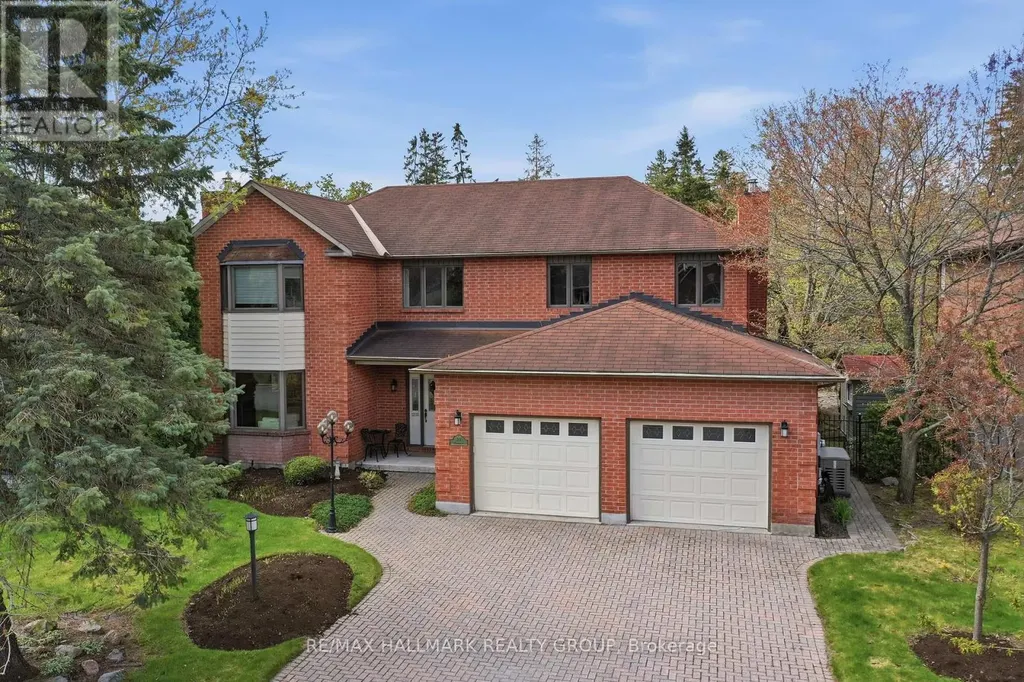 20 Halldorson Crescent Ottawa ON K2K 2C7