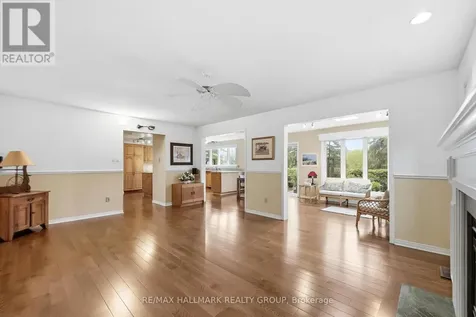 20 Halldorson Crescent Ottawa ON K2K 2C7