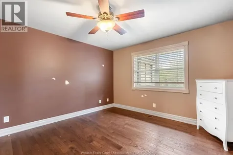 1120 Deerview Lasalle ON N9J 0A7