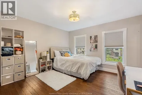 1120 Deerview Lasalle ON N9J 0A7