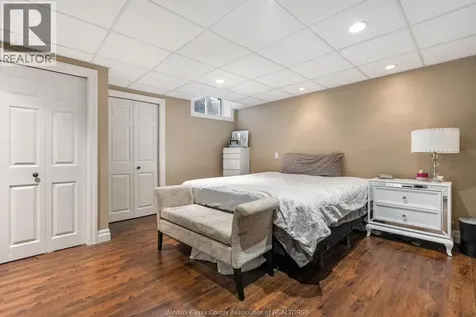 1120 Deerview Lasalle ON N9J 0A7