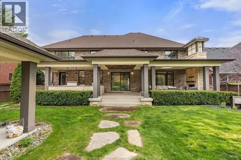 1120 Deerview Lasalle ON N9J 0A7