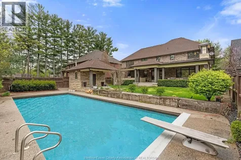 1120 Deerview Lasalle ON N9J 0A7