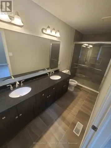 928 Robert Ferrie Drive Kitchener ON N2R 0P9