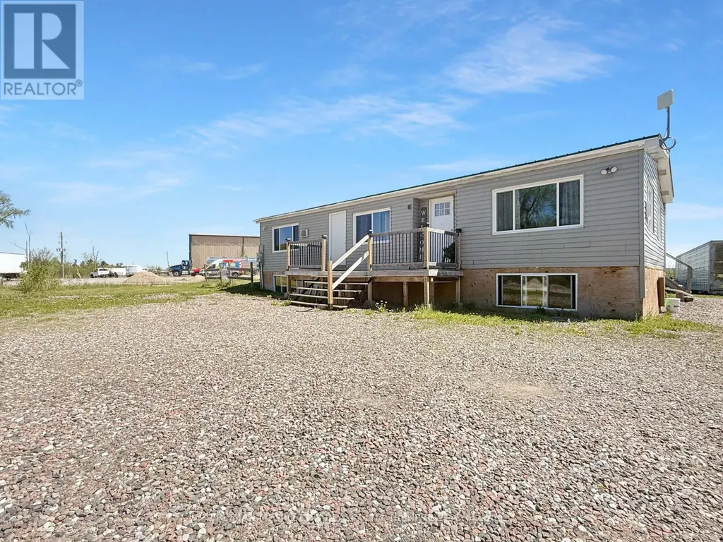 211 Elliott Crescent Renfrew ON K7V 3Z2