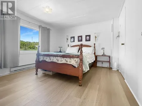 211 Elliott Crescent Renfrew ON K7V 3Z2