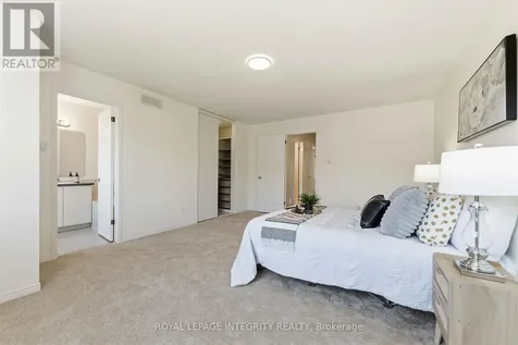 13 Southpointe Avenue Ottawa ON K2J 4V4