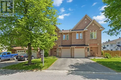 13 Southpointe Avenue Ottawa ON K2J 4V4