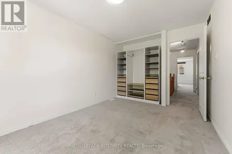 13 Southpointe Avenue Ottawa ON K2J 4V4