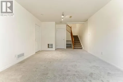 13 Southpointe Avenue Ottawa ON K2J 4V4