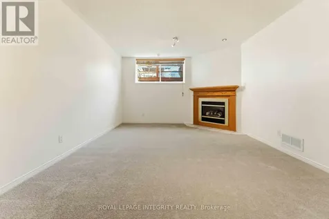 13 Southpointe Avenue Ottawa ON K2J 4V4