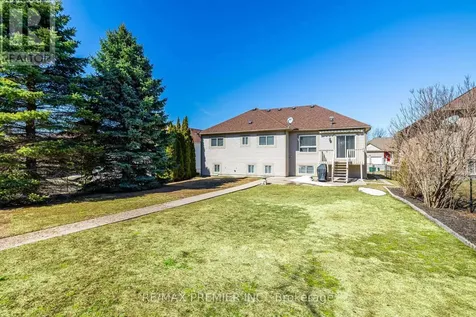 20 Cranberry Heights Wasaga Beach ON L9Z 1M9