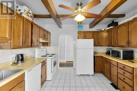 154 Columbus Avenue Ottawa ON K1K 1R1