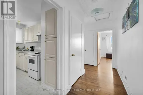 154 Columbus Avenue Ottawa ON K1K 1R1