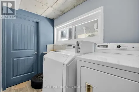 154 Columbus Avenue Ottawa ON K1K 1R1