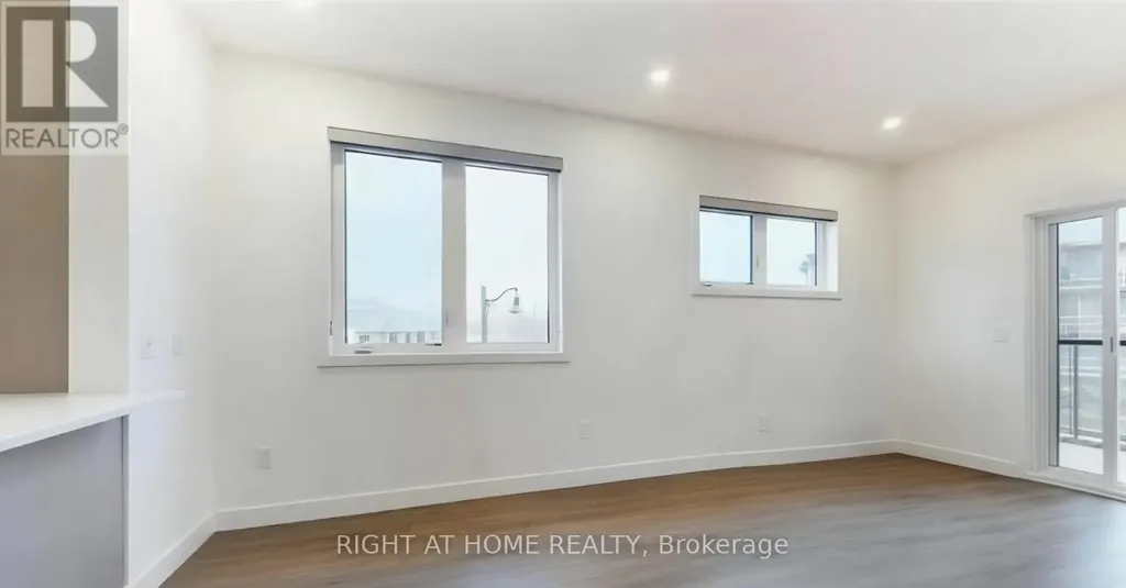 10 Beausoleil Lane Blue Mountains ON L9Y 2X5