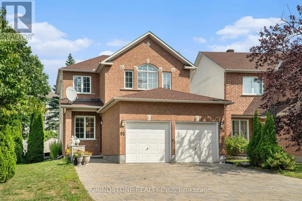 95 Evanshen Crescent Ottawa ON K2K 2X7