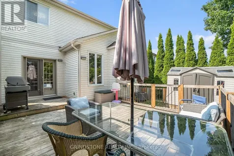 95 Evanshen Crescent Ottawa ON K2K 2X7