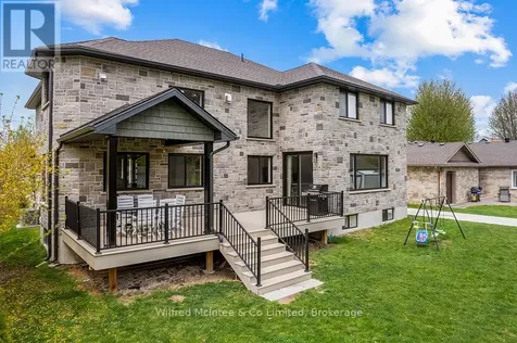 72 Victoria Street South Saugeen Shores ON N0H 2L0