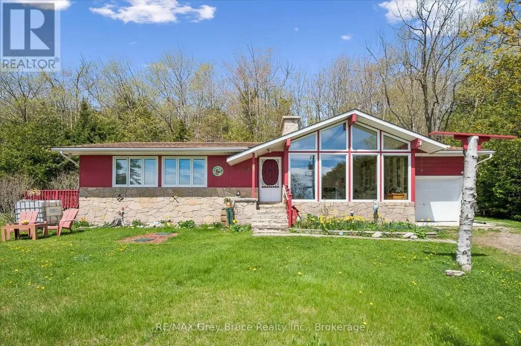 25 Shoreline Drive Northern Bruce Peninsula ON N0H 1Z0