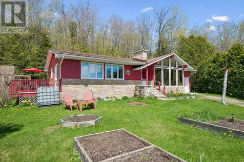 25 Shoreline Drive Northern Bruce Peninsula ON N0H 1Z0