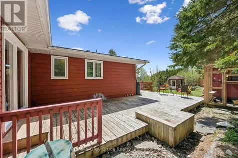 25 Shoreline Drive Northern Bruce Peninsula ON N0H 1Z0