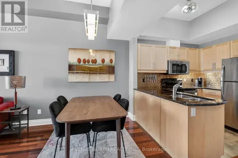 323 Winona Avenue Ottawa ON K1Z 5H3